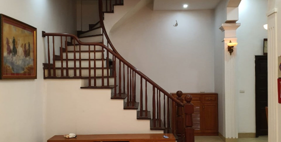 Bán nhà 4 tầng phố Tô Vĩnh Diện, phân lô bàn cờ, hai thoáng, ô tô vào nhà.