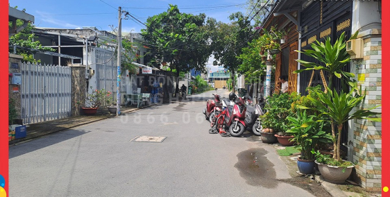 Q12. 2x triệu/m2. 155m2 đất full thổ, ngang 12M, gần trường THCS Tô Ngọc Vân.