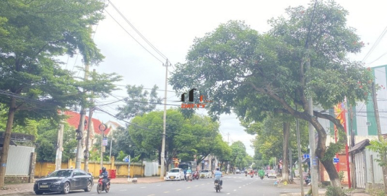 Nhà hẻm c1 mai hắc đế, tân thành, bmt, đắk lắk.