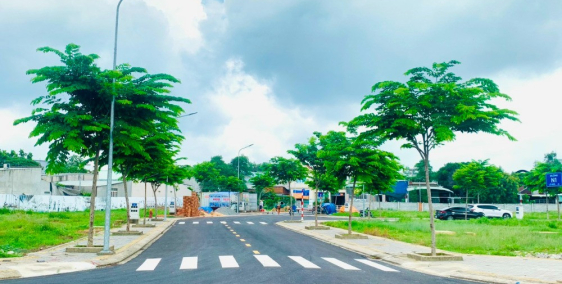 – Chính chủ cần bán nhà đường DH418 phường Khánh Bình