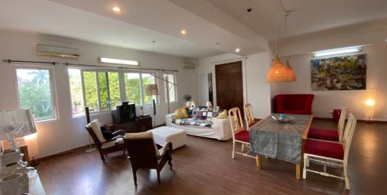 Cần bán căn góc toà e5 khu đô thị  ciputra rộng 200m2