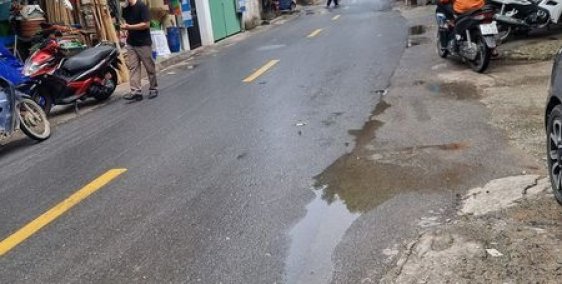 SIÊU HOT! Bán đất tặng nhà, bán nhà mặt phố Quan Nhân, giá rẻ nhất thị trường