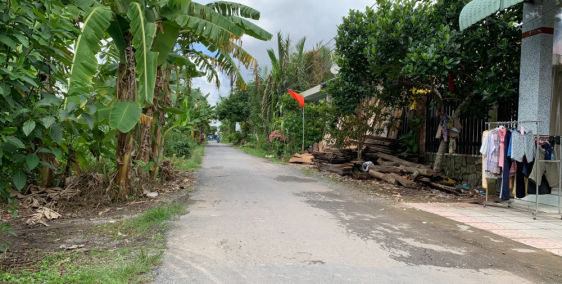 NHÀ 200M2 MẶT TIỀN HL173 ĐƯỜNG XE TẢI GẦN CHỢ UB QUỚI THÀNH