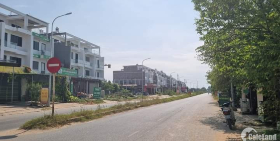 Cần chuyển nhượng shophouse mặt đường đôi 30m Kim hoa - Mê Linh. Giá rẻ giật mìn