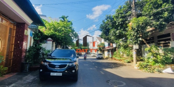 Nhà gác lửng mặt tiền kinh doanh Ngô Gia Tự - P Tân An