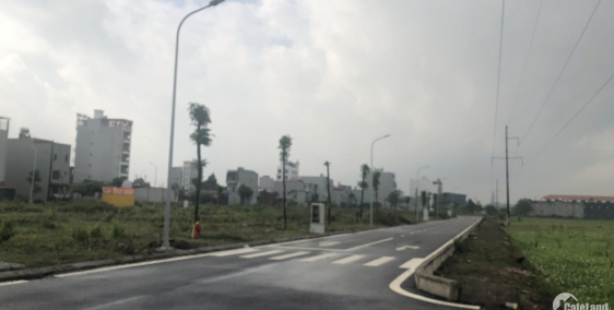 Bán lô Thôn Vàng, trung tâm Bích Động, Việt Yên, 98,8m2 giá tốt.