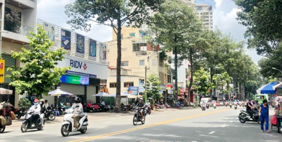 2MT An Dương Vương,P.3,Q.5- DT: 5x23m-CN: 110m2 (5Lầu)- Gía: 70 tỷ TL