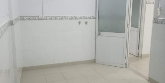 Cho thuê gấp nhà mới sơn sạch sẽ hẻm xe hơi, Gần Công Viên Biên Hùng