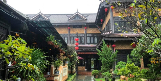 Bán biệt thự mặt tiền Nguyễn Đình Chiểu, 600m2 nở hậu, khu Nam Việt Á, sát