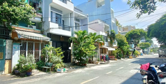 Bán Nhà Mặt Tiền Kinh Doanh Tân Phú, 4 Tầng, 76m2, Đường 10m Có Lề, Giá Ngộp