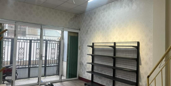 Cho thuê nhanh nhà ở kết hợp kinh doanh, mặt tiền đường Dương Bạch Mai