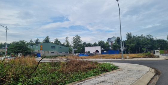 Bán lô đất biệt thự ngang 10x77m nở hậu, khu VIP bên sông, Chợ Lái Thiêu - BD