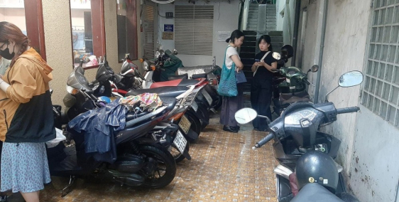 Mặt Tiền Thụt, Nguyễn Đình Chiểu, Đa Kao Q1,Diện Tích10X7,