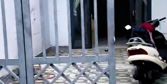 Cho thuê nhà nguyên căn 110m2 có sân để ô tô 2pn đường Lê Văn Chí Linh Trung