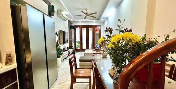 Bán nhà phố Bạch Mai, 38m x 4 tầng, ngõ 3m ,giá 3 tỷ 400