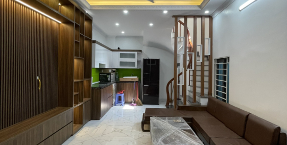 Chính chủ bán nhà 35m2 x 5 tầng Ngõ 191 Phạm Văn Đồng - 2 mặt thoáng - Đã đầu