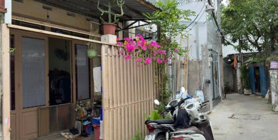 Gần Phú Mỹ Hưng, Đặng Nhữ Lâm, trung tâm TT Nhà Bè. 4m x 14m.