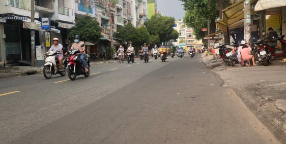 Mặt tiền Hàn Hải Nguyên, Phường 16, Quận 11. DT: 41m2 x 3 tầng ( 3.7 x 13 ).