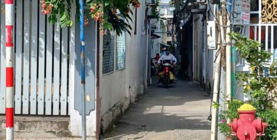 Gần Võ Văn Kiệt, đường Mễ Cốc, P 15 Quận 8. Trệt lầu, 4m x 7.5m.