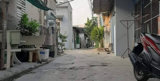 Bán Nhà Hẻm 5m ô tô đường Tân Thới Nhất 5 Quận 12, 4x10, 2 Tầng Sổ Hoàn Công Đủ