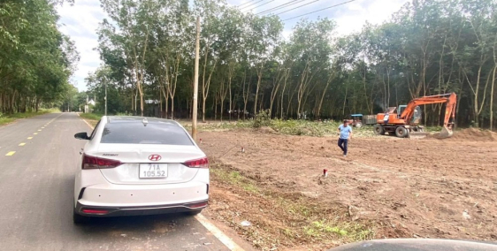 ĐẤT TRUNGT TÂM, SÁT TRƯỜNG CHỢ KCN MINH THẮNG VÀ SÂN GOOL GIÁ 460TR