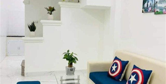 VĂN CHƯƠNG - Nhà đẹp, 3 tầng, 4 ngủ, ở ngay - Lô góc, ngõ thông, 20m ra hồ -