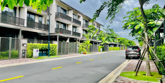 Bán gấp Nhà phố vườn 1 trệt 2 lầu Waterpoint, hướng Nam. 4,45 tỷ