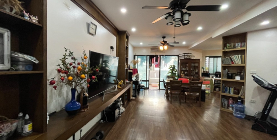 Bán CC 151 Nguyễn Đức Cảnh 3PN 2WC 130 m2 full Nội Thất, 3 BAN CÔNG 0903417838