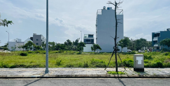 Bán Lô Đất FPT Đà Nẵng Khu V5 : Giá Chỉ 2,55 Tỷ - Cơ Hội Đầu Tư Không Thể Bỏ Lỡ!