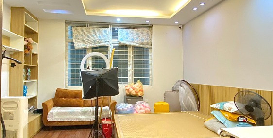 Chính chủ vỡ nợ cần bán căn nhà vị trí đắc địa , ô tô đỗ cửa ở Hà Đông 15,5 tỷ.