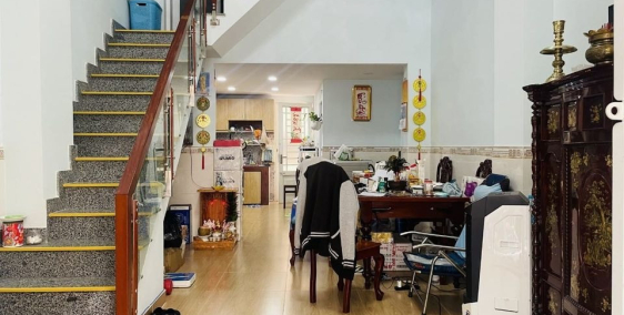 Bán nhà Phạm Ngũ Lão, Q1, 3 x12m, 4 tầng, dòng tiền 30 triệu/tháng, giá 5,3 tỉ