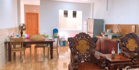 Nhà 3 tầng hẻm ô tô tránh Nguyễn Hồng Đào, tiện ở kinh doanh, 3.9 tỷ