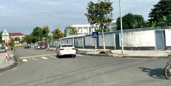 Chỉ 500 triệu có thể mua được lô Hòa vang xây nhà ở ngay gần Qlộ14B