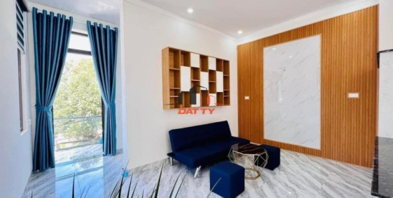 Nhà gần sát cổng sau ĐH Tây Nguyên chỉ 3,2 tỷ mới 100%