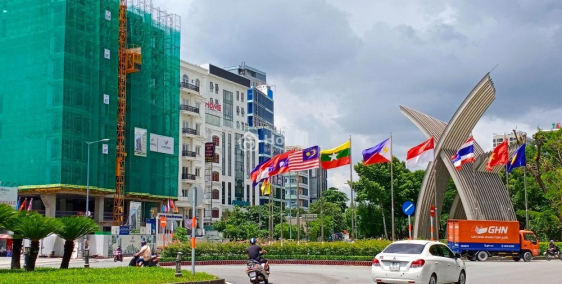 Bán thửa đất khu sân bay ,P.2,Q.Tân Bình- 25x37m(CN: 908m2)-CT: 2 hầm+ 14 tâng-