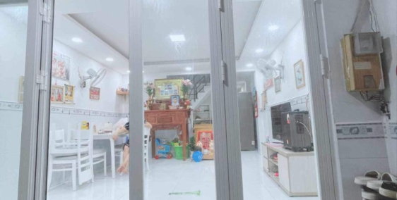 Xoắn bán Nhà Quận 7, 40m2 sổ hồng vuông vức, Chỉ 3,x tỏi