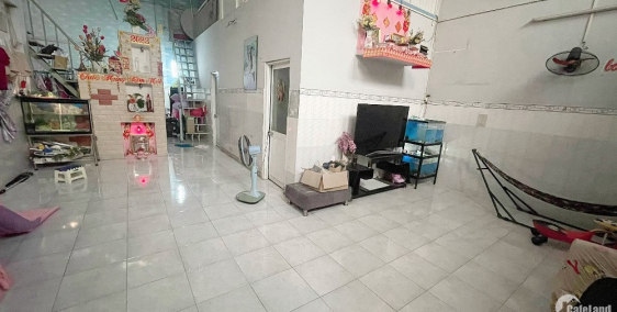 Chính chủ bán nhà cấp 4 diện tích 128m2, đường Bùi Tư Toàn, quận Bình Tân.