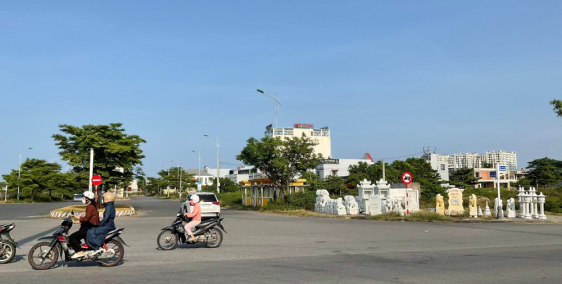 Đất chính chủ mặt tiền Đường Đào Duy Tùng Đối diện trường Singarpo chỉ 31tr/m