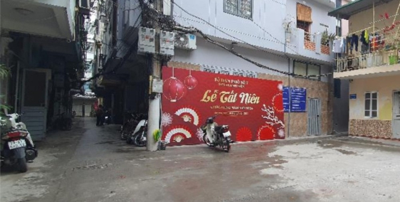 Bán nhà ngõ 463 Đội Cấn DT 33m x5T, mt 3,3m giá 5,1 tỷ, gara ô tô, sổ đỏ đẹp