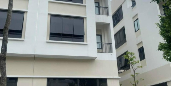 Bán căn xẻ khe 4 tầng trục chính Lê Duẩn, Ecopark, TPHD, 120m2, mt 6m, KD sầm u