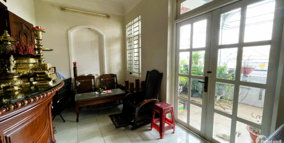 Cho thuê nhà 1T2L 3pn 210m2 mặt tiền đường 37 Linh Đông