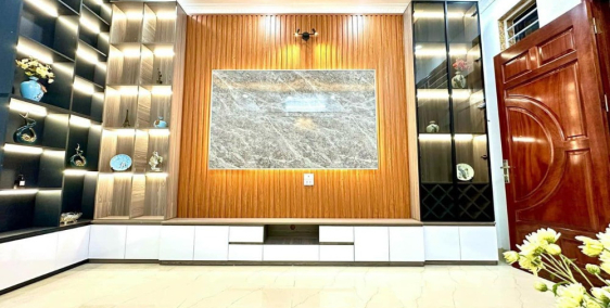 NHỈNH 5 TỶ - HỘ KHẨU TÂY HỒ - NGÕ THÔNG MẶT TIỀN RỘNG – NHÀ ĐẸP NỞ HẬU