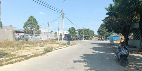 Bán Nhanh Đất Thổ Cư 100% Sổ Riêng Sẵn, Gần trường Tiểu Học Thạnh Phú