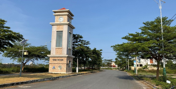 Chủ cần lỗ đất mặt tiền đối diện trường Quôc tế cách trục Trần đại nghĩa 30m