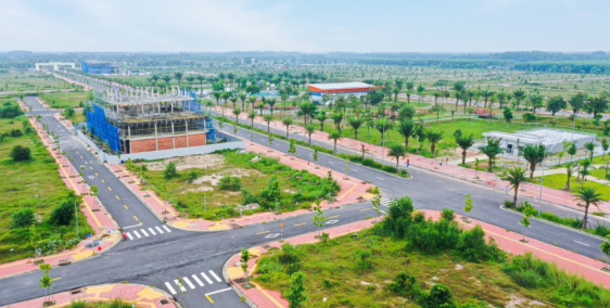 Sang nhượng nền đất mặt tiền 25C Nhơn Trạch ngay trung tâm hành chính giá 900 tr