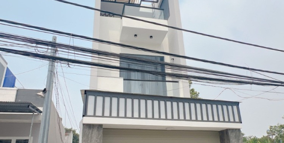 Bán gấp nhà mới xây 1 trệt 2 lầu mặt tiền kinh doanh mọi ngành nghề, gần Chợ