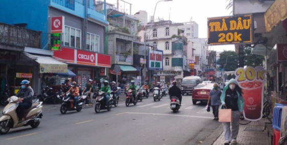 MẶT TIỀN đường 3 THÁNG 2, Phường 12, Quận 10, DTSD: 350m2. Giá: 65 tr/th