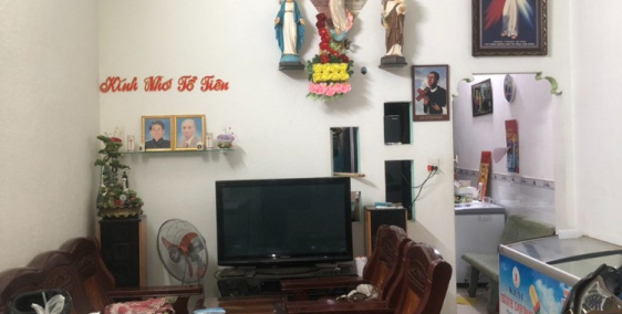 Bán nhà gần sát Nhà Thờ Ngọc Đồng đi bộ chưa tới 2 phút đã tới nhà thờ