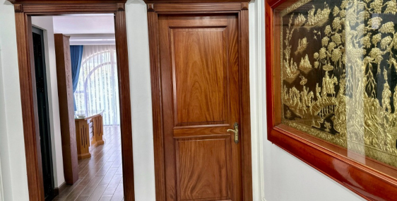 Nhà phố cao cấp cần bán gấp DT: 7x20m nhà 1 hầm 4 lầu tại KDT vạn Phúc