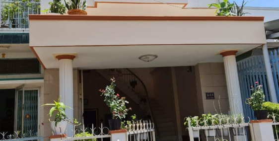 678Nhà Chỉ : 6 triệu / tháng

CHO THUÊ NHÀ 3 PHÒNG NGỦ . HẺM HÙNG VƯƠNG -